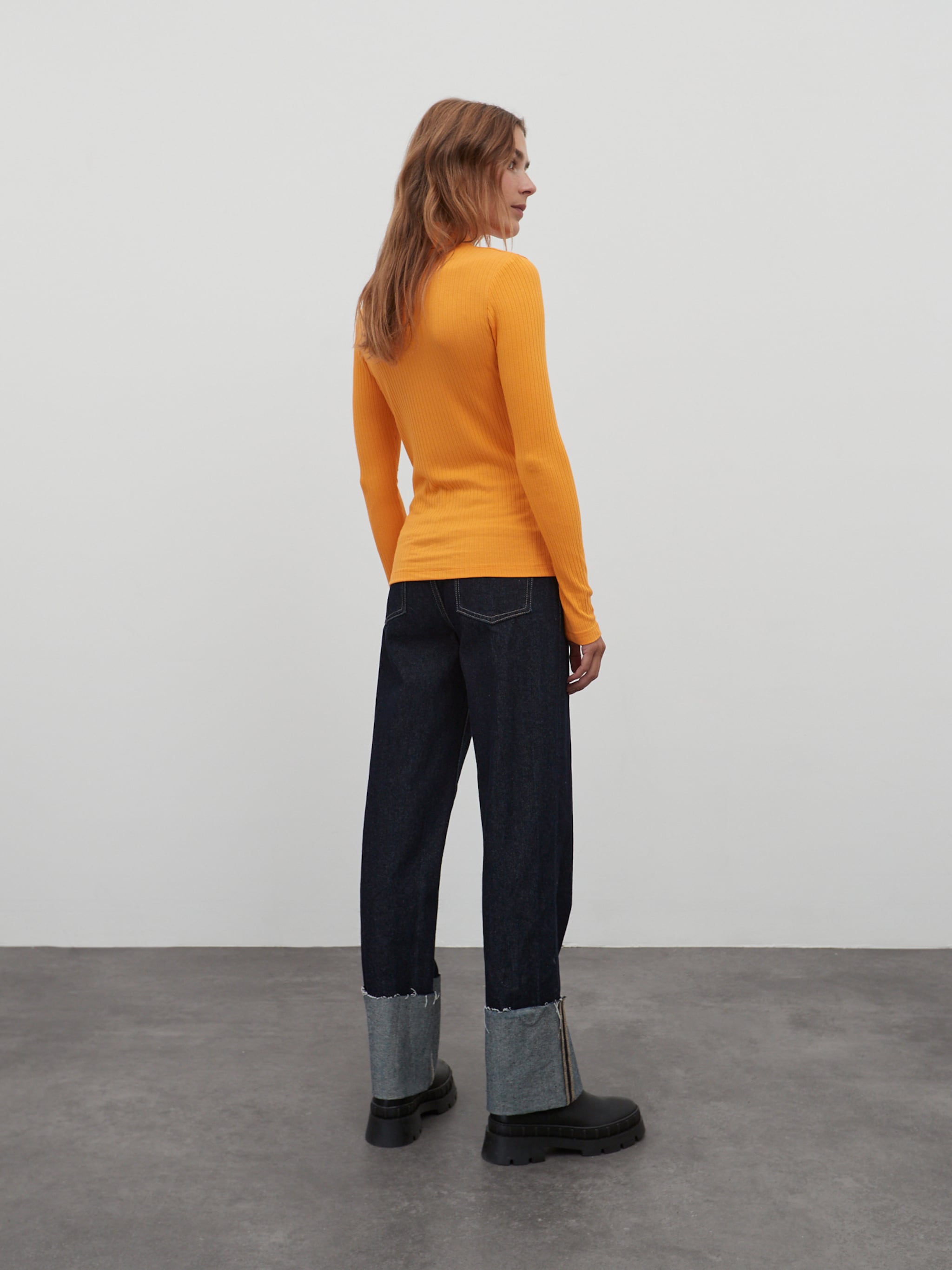 EDITED Producten Shirt 'Svetlana' Oranje