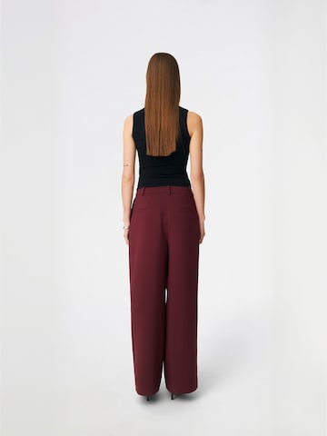 modström Regular Broek ' Galemd ' in Rood: terug