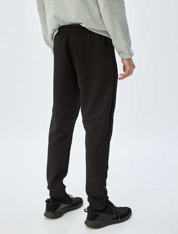 Koton Regular Broek in Zwart