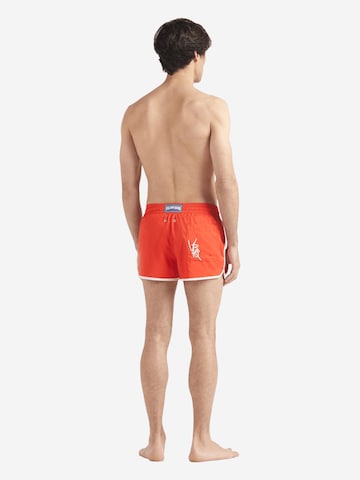Shorts de bain Vilebrequin en rouge