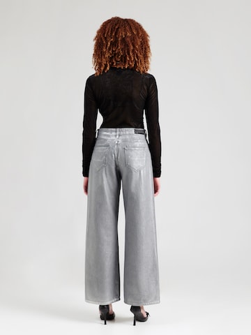 Karl Lagerfeld Loose fit Jeans in Silver: back