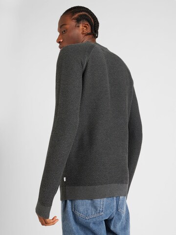 s.Oliver Sweater in Grey