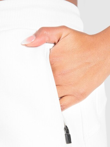 Effilé Pantalon 'Dana' Smilodox en blanc