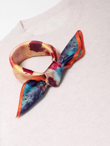 MayTree Scarf in Red