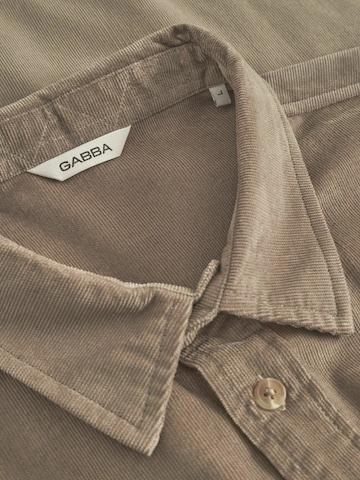 Coupe regular Chemise 'Jens' GABBA en beige