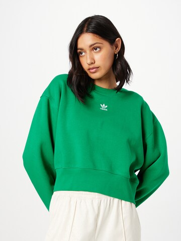 ADIDAS ORIGINALS Μπλούζα φούτερ 'Adicolor Essentials Crew' σε πράσινο: μπροστά