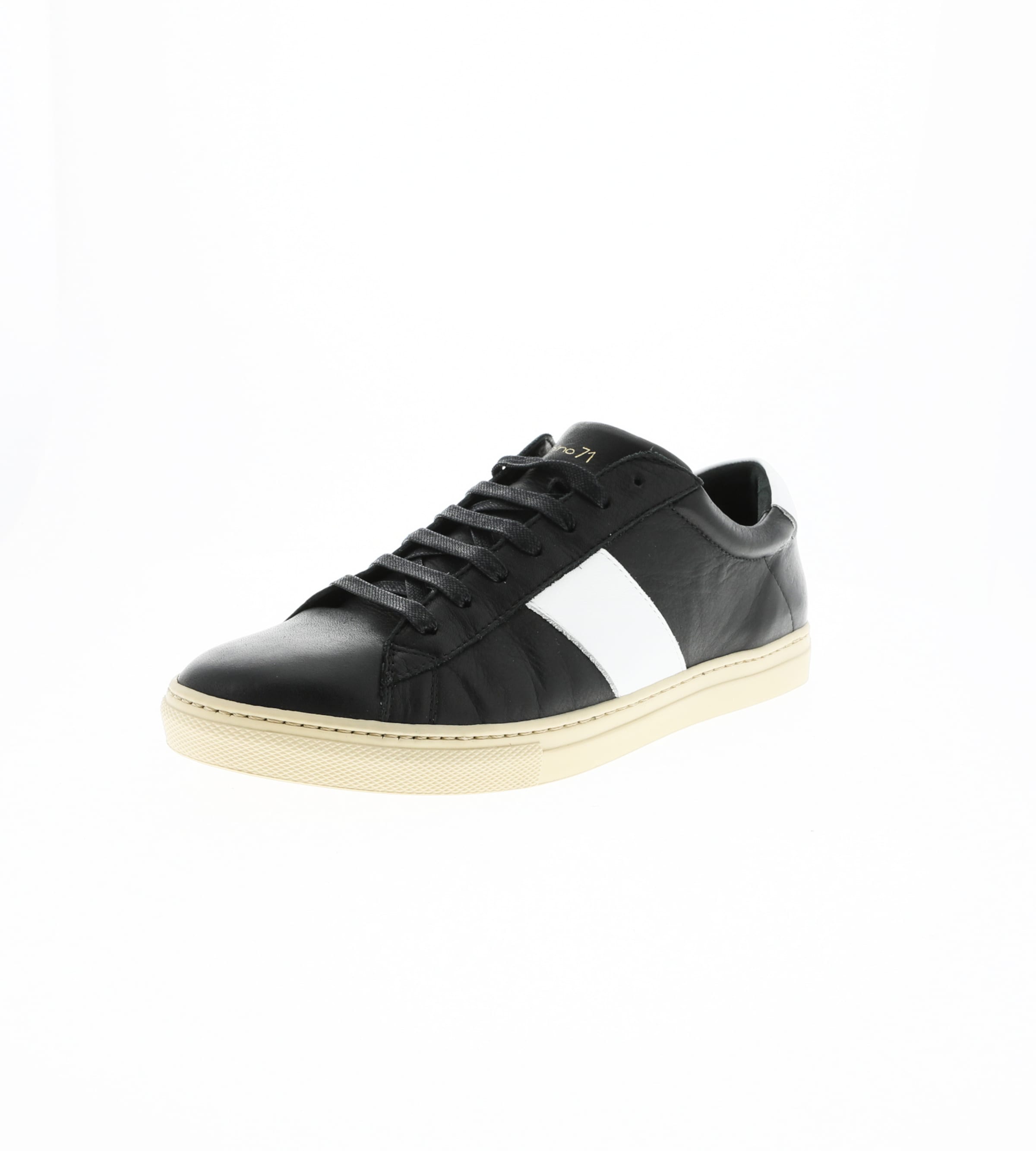 Camino71 Sneakers in Black: front