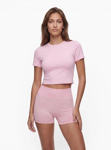 T-shirt MYLAVIE by Sarah Harrison en rose : devant