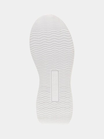 GUESS Sneaker 'Camrio' in Weiß