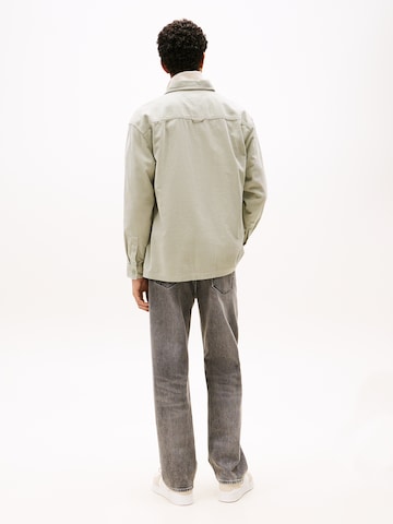 Tommy Jeans - Ajuste regular Camisa 'BRICK' en verde