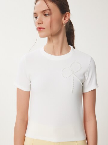 Happiness İstanbul Μπλουζάκι σε λευκό: μπροστά