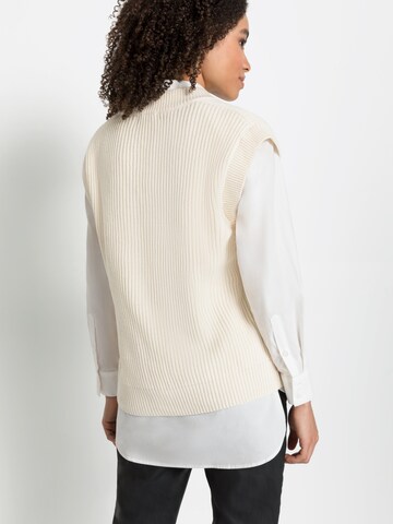 Pullover di LASCANA in beige