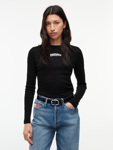 Maglietta 'ESS' di Tommy Jeans in nero: frontale