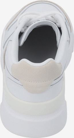 Chaussure de sport à lacets 'L002 Evo 47SFA0055' LACOSTE en blanc