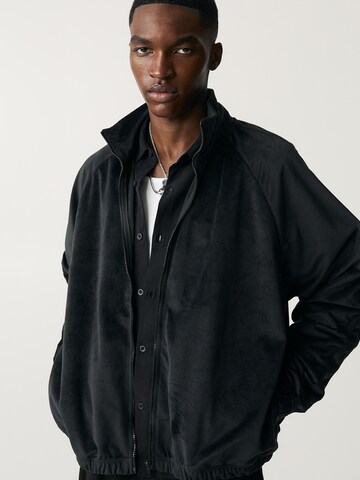 Pull&Bear Tréning dzseki - fekete