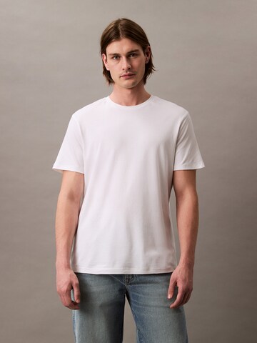 T-Shirt Calvin Klein en blanc : devant