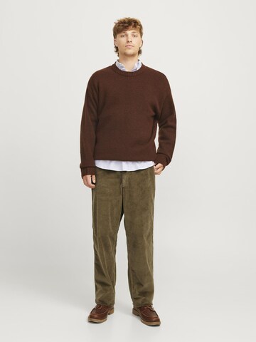 JACK & JONES Loose fit Chino trousers in Brown