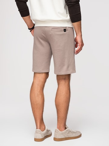 Ombre Regular Shorts in Mischfarben