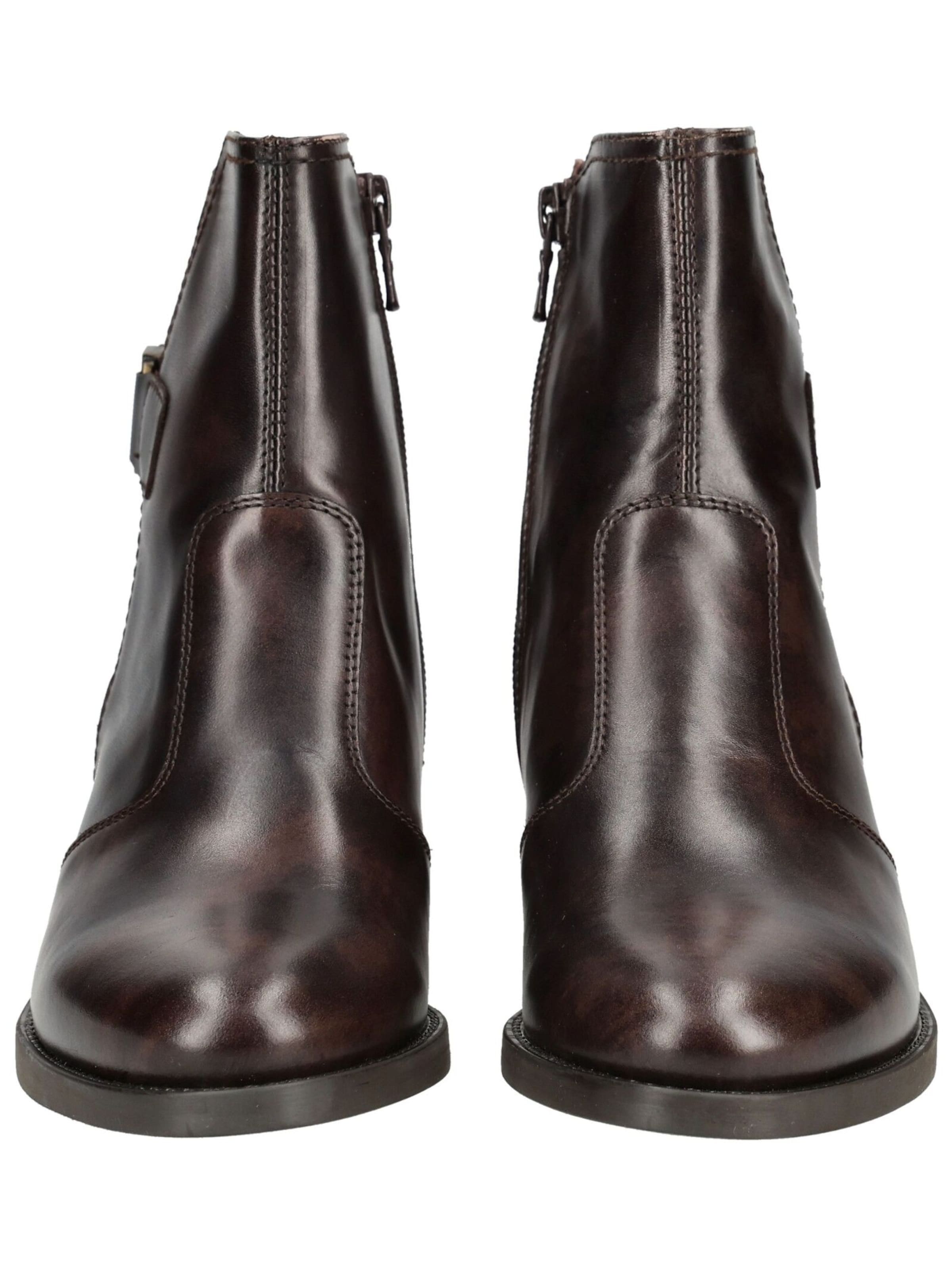 Nero Giardini Ankle Boots in Brown