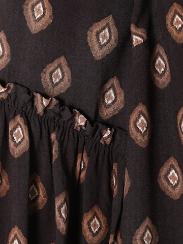 TATUUM - Blusa 'ALKA' en marrón