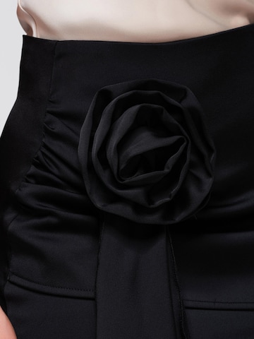Ombre Skirt in Black