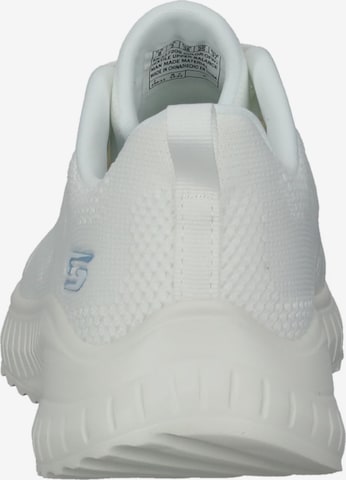 Baskets basses SKECHERS en blanc