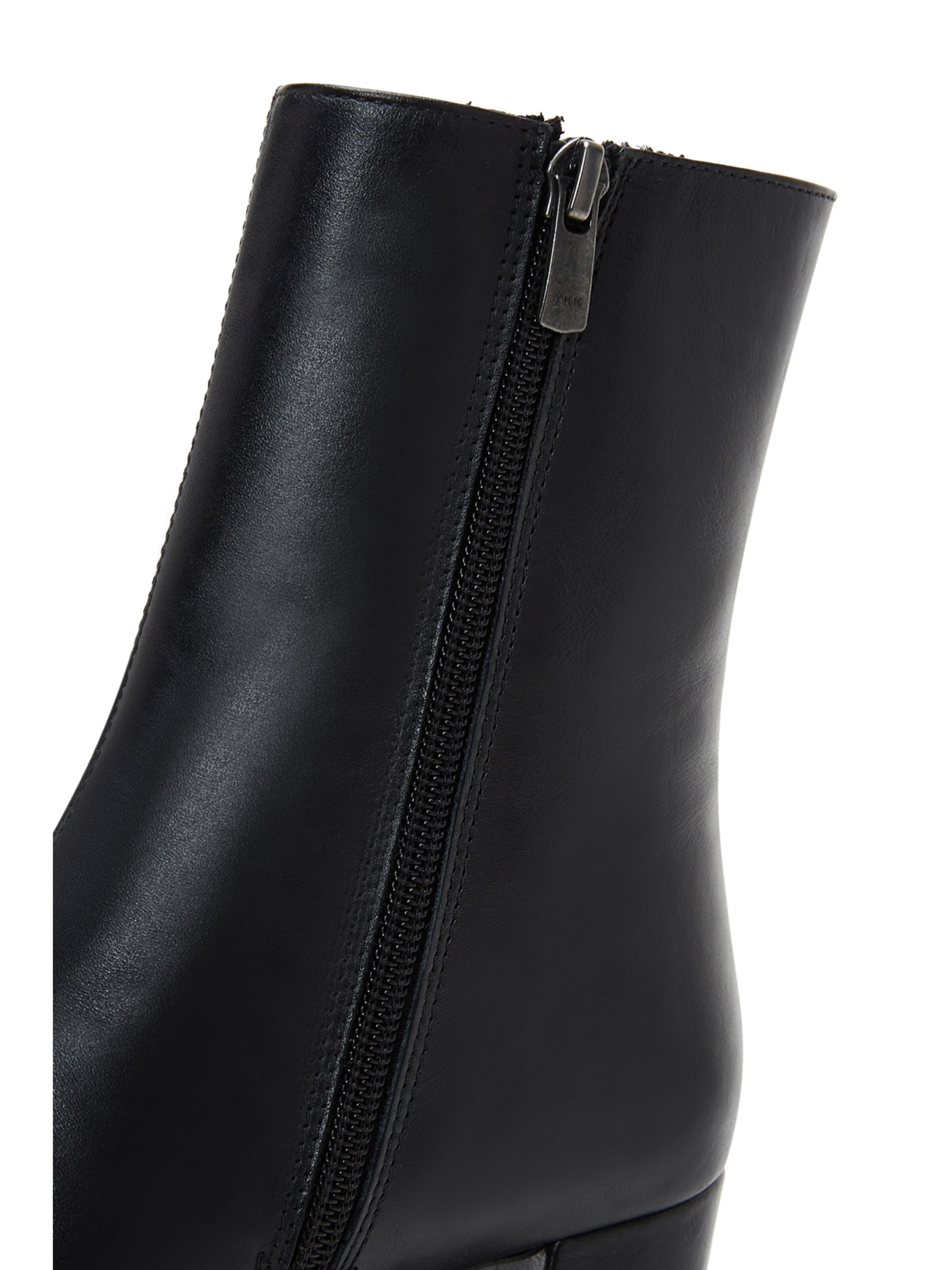 Derimod Ankle Boots in Black