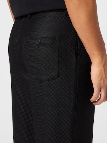 Wax London Regular Pleat-front trousers in Black