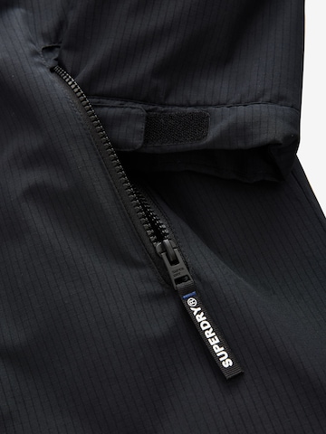 Superdry Rock i svart