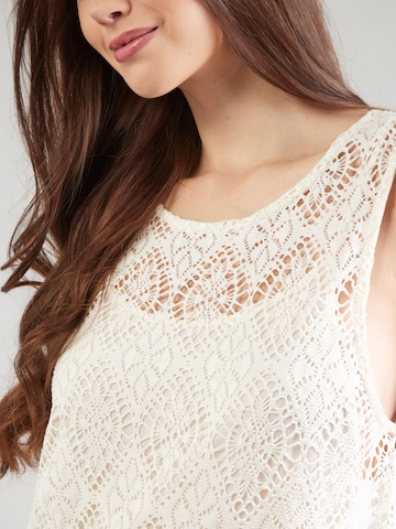 Robe 'Fleur' ABOUT YOU en blanc