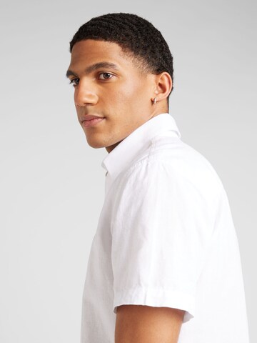 Coupe slim Chemise SELECTED HOMME en blanc