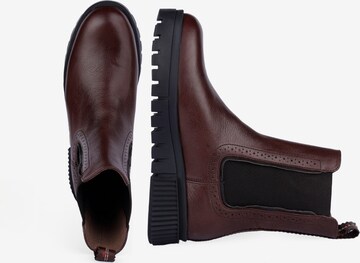 Crickit Chelsea Boots 'Naika' in Braun