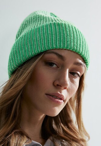 CECIL Beanie in Green