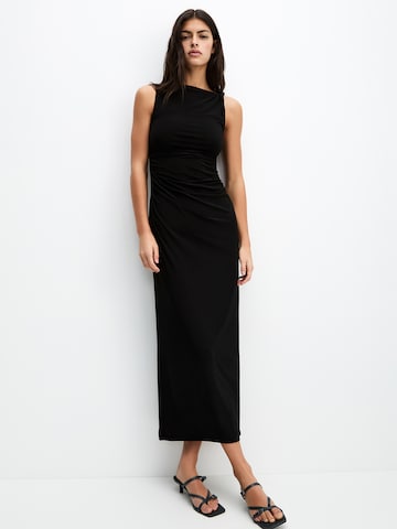 Pull&Bear Dress in Black: front