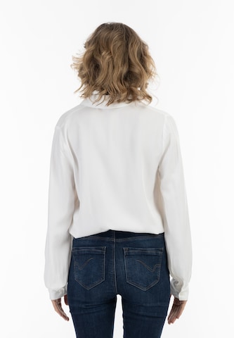 usha BLUE LABEL - Blusa en blanco