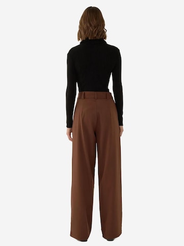 Wide leg Pantaloni 'Hose' di Hiccup in marrone