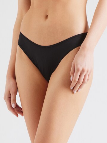 Dorina String i sort: forside