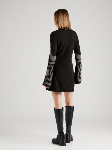 florence by mills exclusive for ABOUT YOU Трикотажное платье в Черный