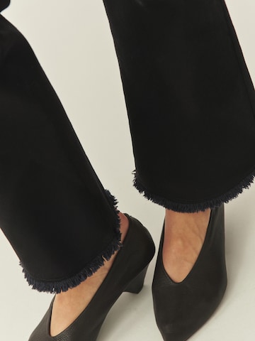 TATUUM Bootcut Jeans 'Rode' in Zwart
