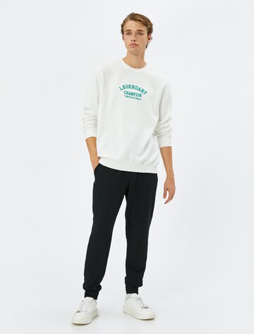 Koton Loosefit Broek in Zwart