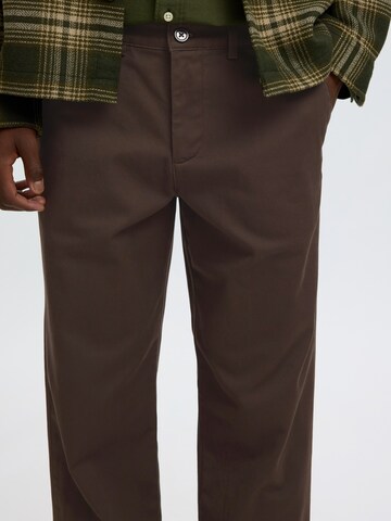 Regular Pantalon chino 'SLMMILES' SELECTED en marron