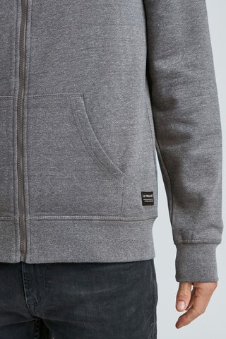 11 Project - Sudadera con cremallera 'OLIAS' en gris