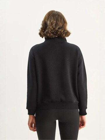Bianco Lucci Sweatshirt in Zwart