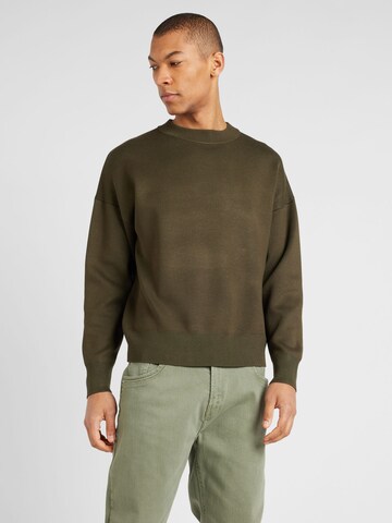 BURTON MENSWEAR LONDON Sweater in Green: front