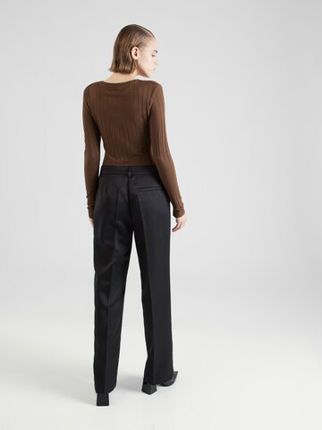 minimum Regular Pleated Pants 'Karlas' in Black