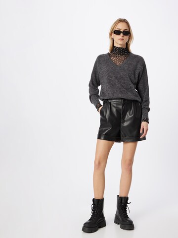 ICHI - Pullover em cinzento