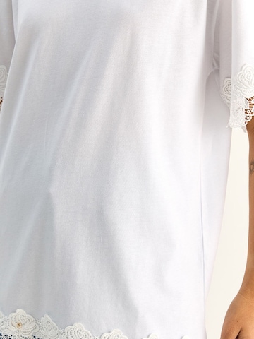 Maglietta 'T-Shirts' di Bianco Lucci in bianco