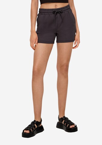 QS Regular Shorts in Grau: predná strana