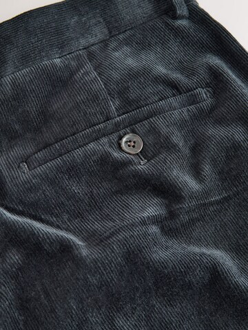 Next Slimfit Hose in Schwarz