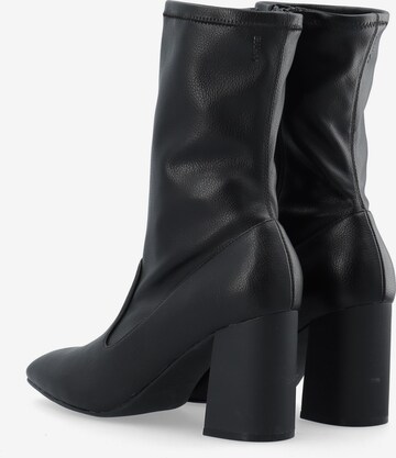 Bianco Ankle Boots in Black